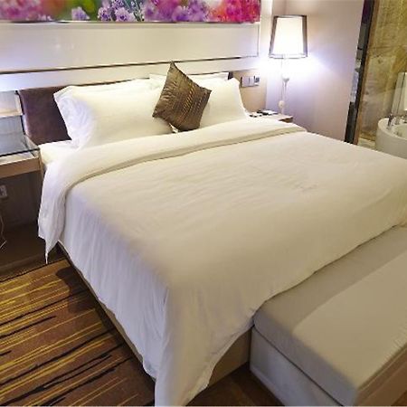 Lavande Hotel Fuhuadao Branch Čung-šan Exteriér fotografie