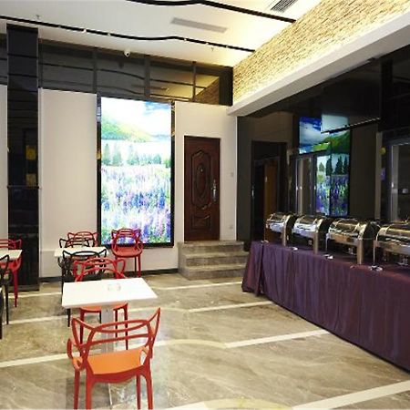 Lavande Hotel Fuhuadao Branch Čung-šan Exteriér fotografie