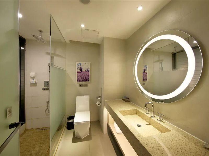 Lavande Hotel Fuhuadao Branch Čung-šan Exteriér fotografie