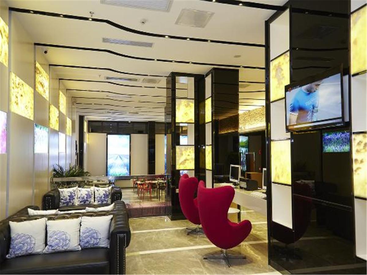 Lavande Hotel Fuhuadao Branch Čung-šan Exteriér fotografie