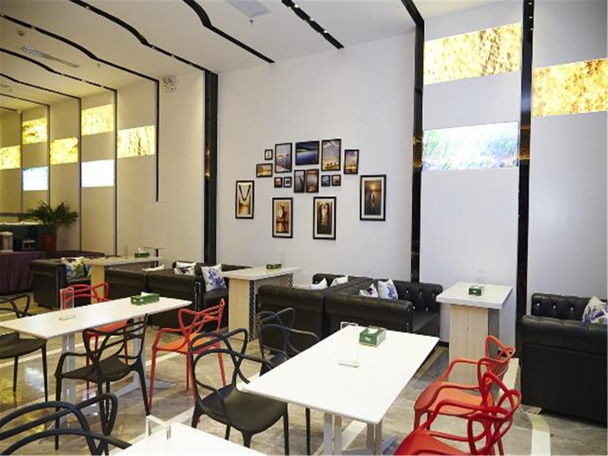 Lavande Hotel Fuhuadao Branch Čung-šan Exteriér fotografie